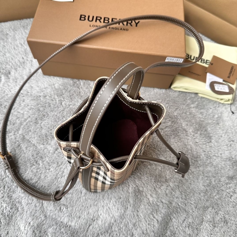 Bv*b*rry bucket bags